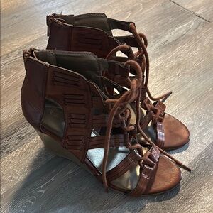 $5/25! Add 5 to bundle to get for $25 Rampage Brown Leather Wedge Booties